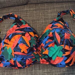 Swimsuits For All Multicolor Floral Bikini Top